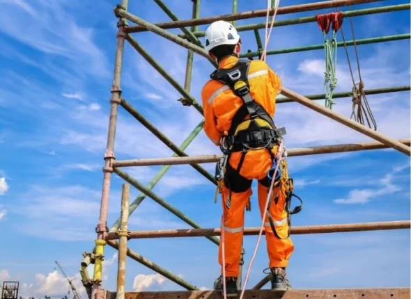 Working-At-Heights-Course-Newcastle-2-768x602